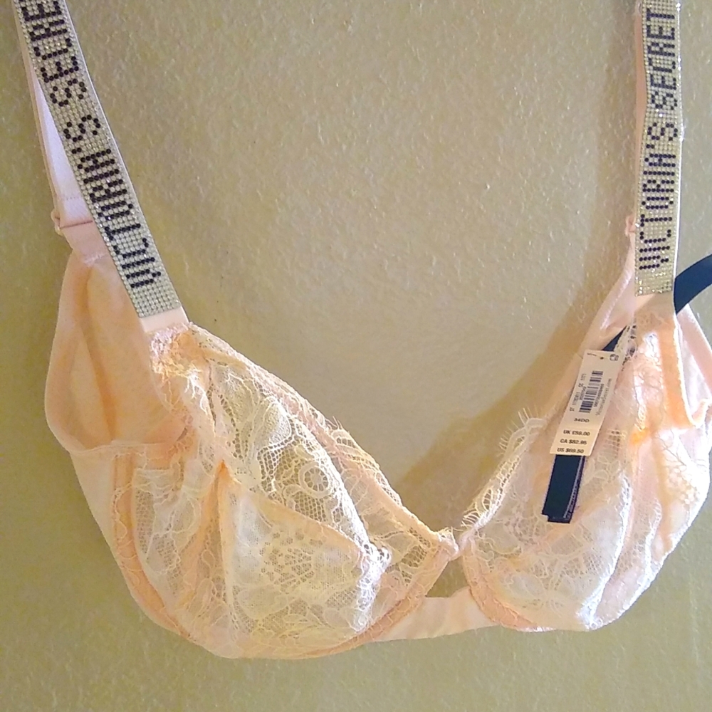 Victoria Secret Lace Bra 34DD NWT